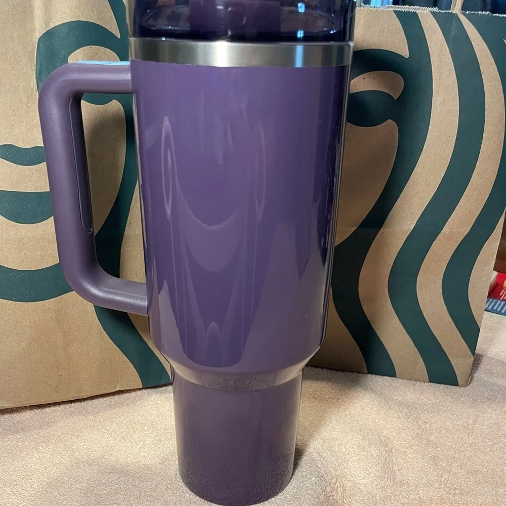 Starbucks x Stanley Deep Purple - Picture 3 of 3